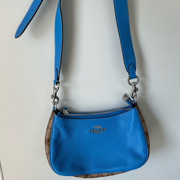 Coach Leather Crossbody Bag - Picture 2 of 7